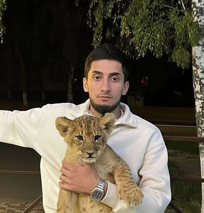 Дмитриев Аслан